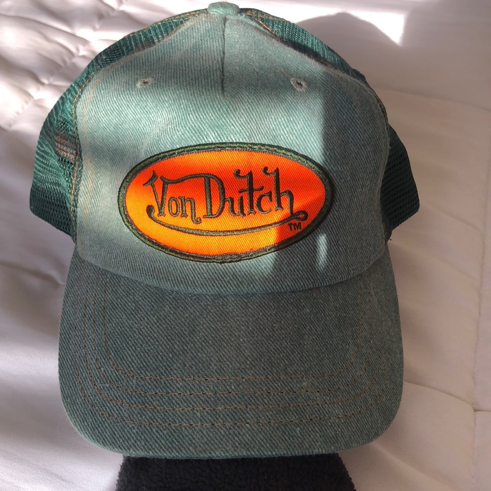 Green von Dutch hat